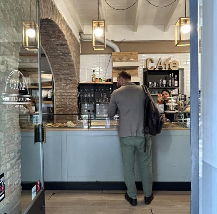 Crumb snack & cafè