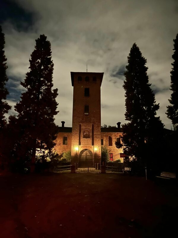 Castello di Peschiera Borromeo
